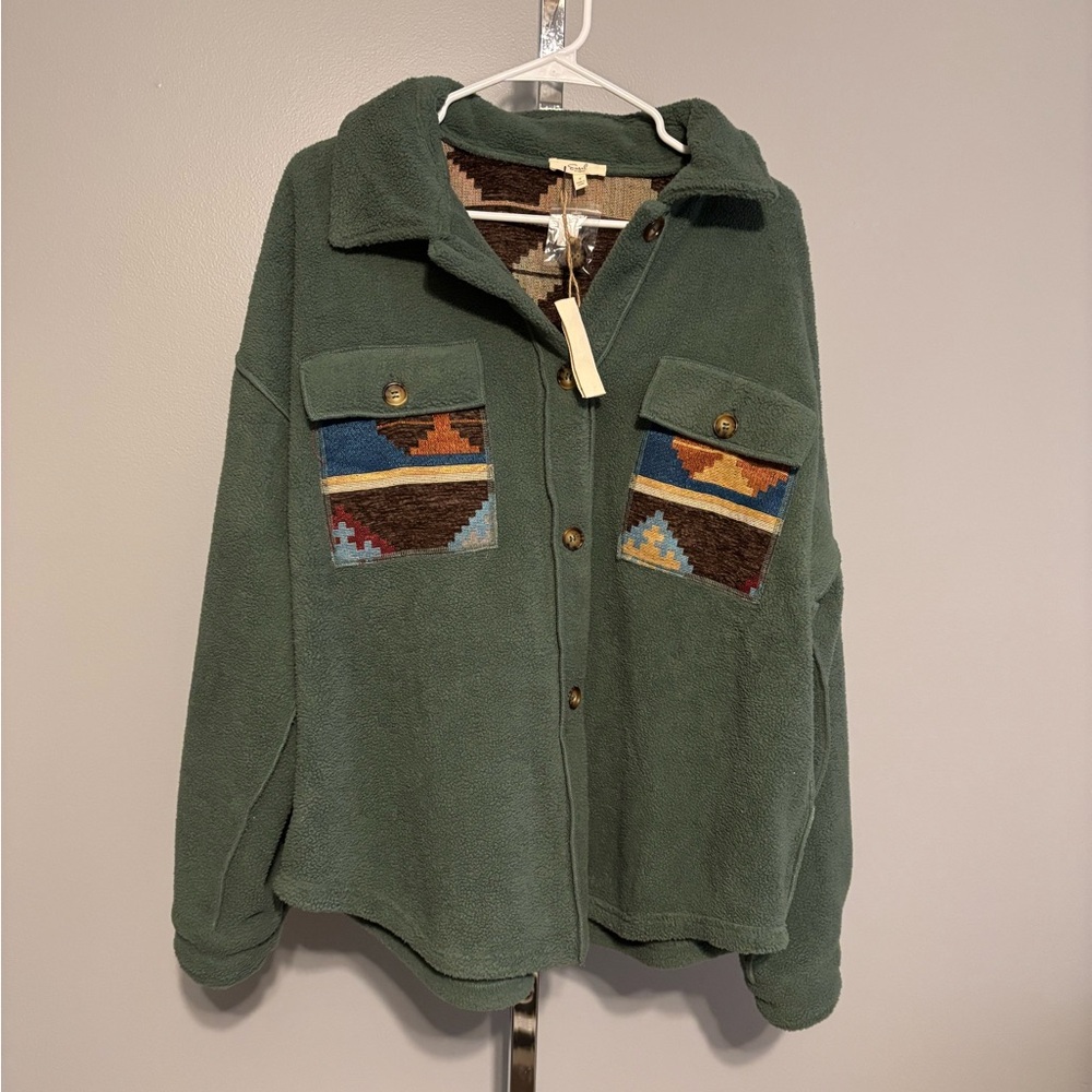 Easel Los‎ Angeles Women's Shacket Jacket Small Green with Aztec Button Up NWT